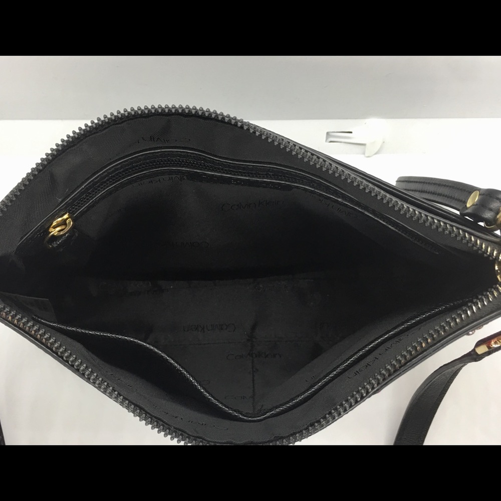 Handbag - Picture 3 of 4